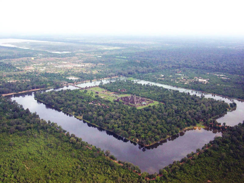 angkor-wat-aerial-moat